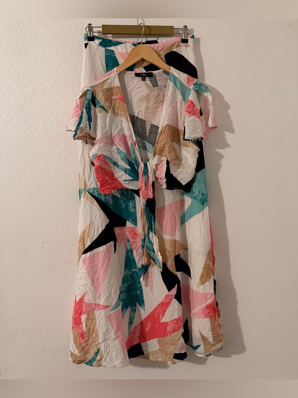 Lulus 2 Peice Dress Set Abstract Print Maxi Skirt and Tie Front Top Size Medium